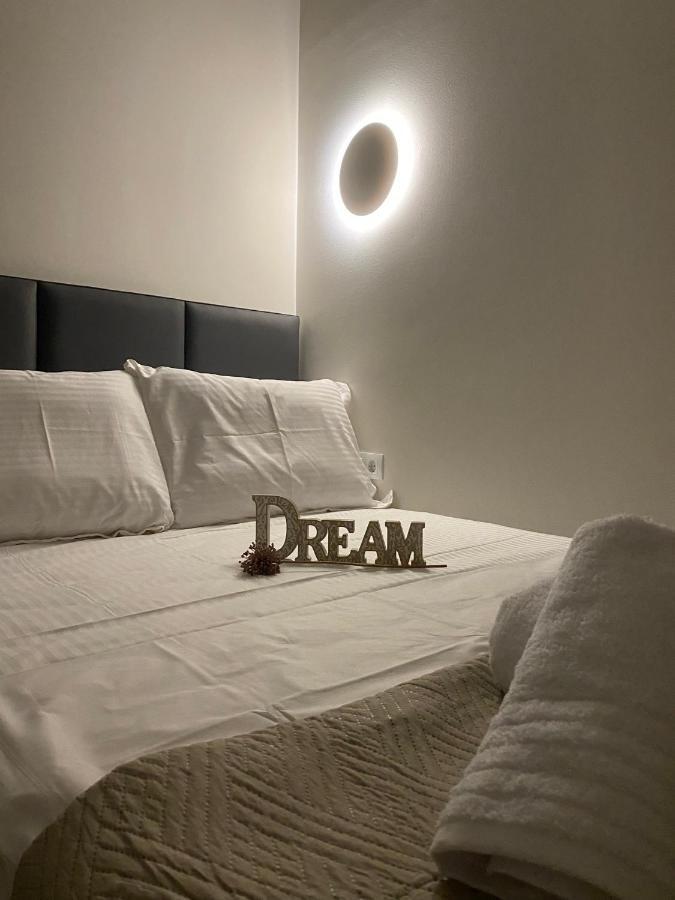 Levanda Suites Paralía Esterno foto